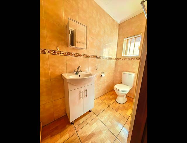 3 BEDROOM TOWNHOUSE FOR SALE IN VAALPARK